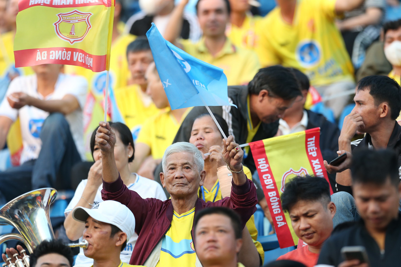 Cầm hoà CAHN, Nam Định vững ngôi đầu V-League ảnh 4