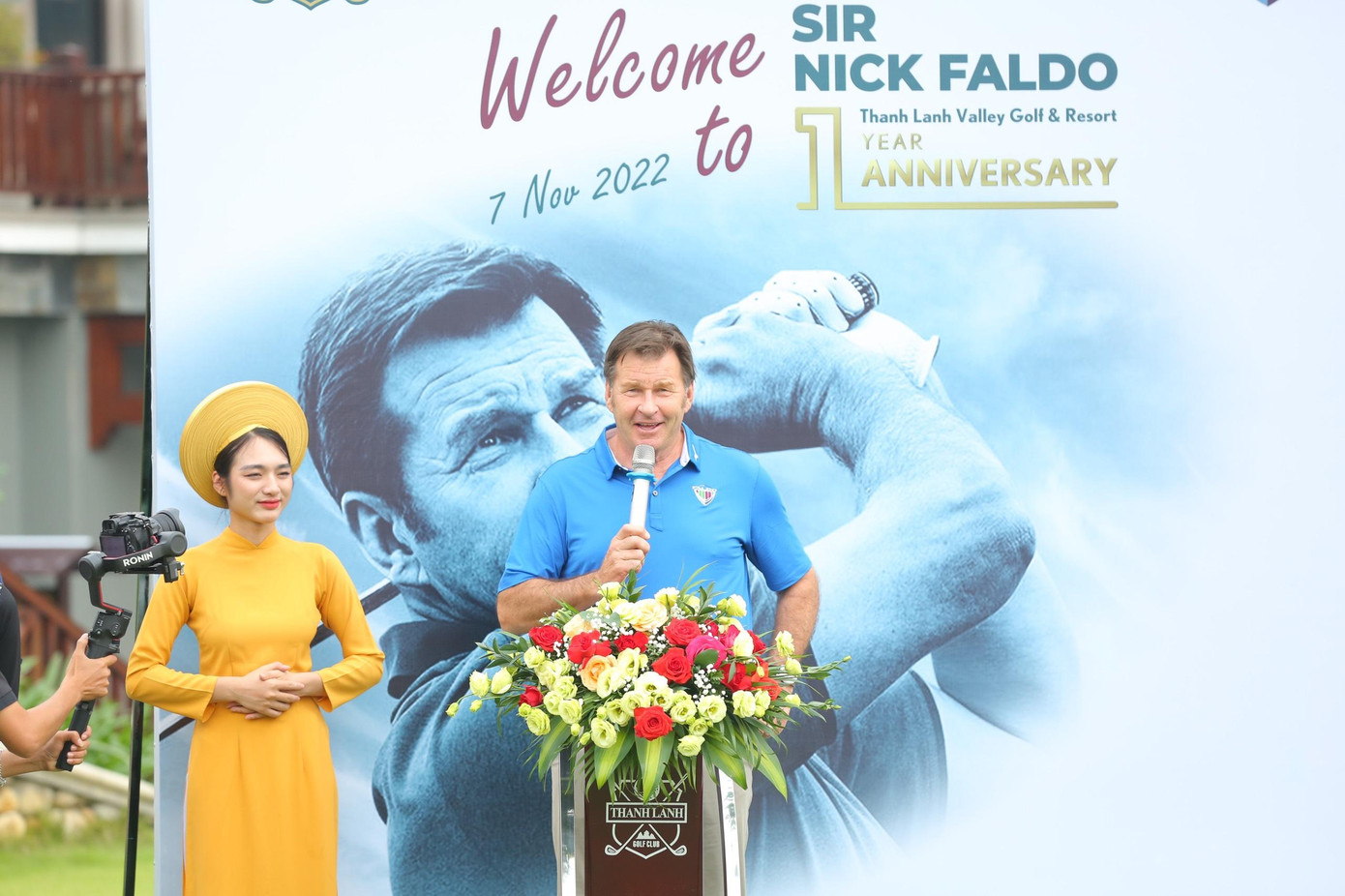 Sir Nick Faldo gửi lời cảm ơn tới các quan khách khi có mặt tại sân golf đầu tiên ông thiết kế tại miền Bắc Việt Nam, đồng thời chúc các golfer có mặt ngày thi đấu thú vị.