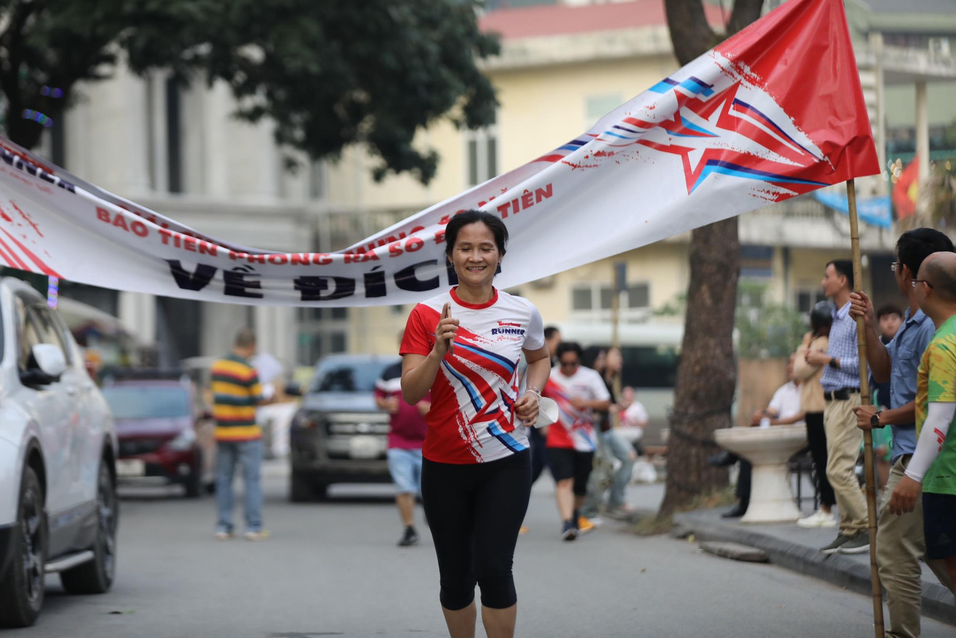 Những khoảnh khắc vui vẻ của các Tiền Phong Runners