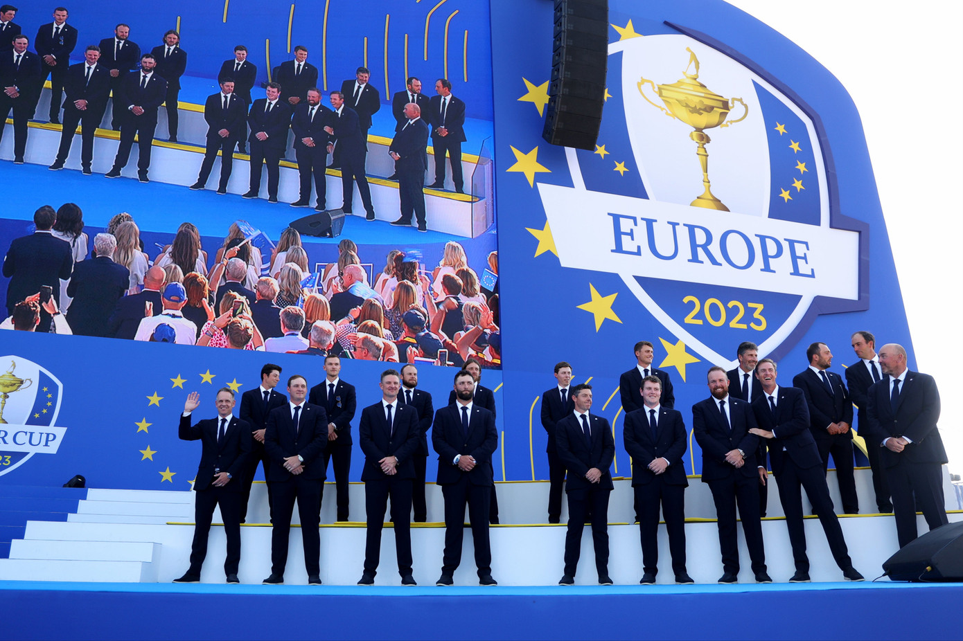 Các golfer được giới thiệu trong Lễ khai mạc Ryder Cup 2023. Các golfer được giới thiệu trong Lễ khai mạc Ryder Cup 2023.