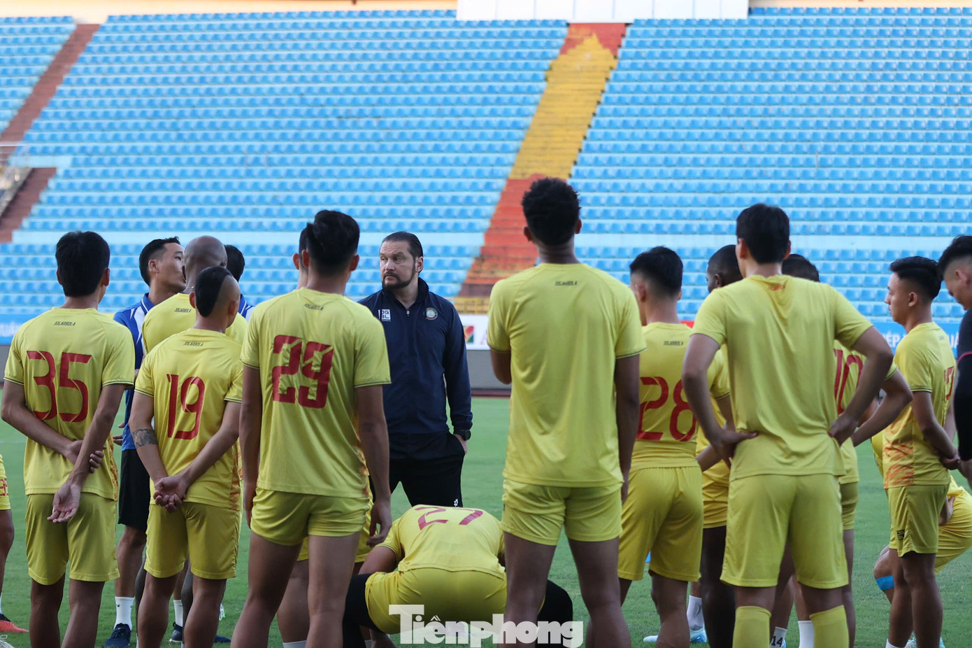 Chính vì vậy, Đông Á Thanh Hóa luôn rất mạnh trong những trận quyết định thành bại, hoặc danh hiệu. Họ chơi rất chặt chẽ, thi đấu không khoan nhượng và có khả năng kết liễu đối thủ sau các tình huống phản công chớp nhoáng.