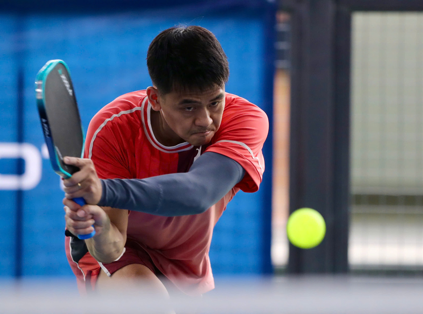 Với gần 1.000 lượt vận động viên đăng ký tham dự, Giải Pickleball Việt Nam 2025 đã quy tụ các tay vợt pickleball hàng đầu, tạo nên những màn trình diễn đỉnh cao.