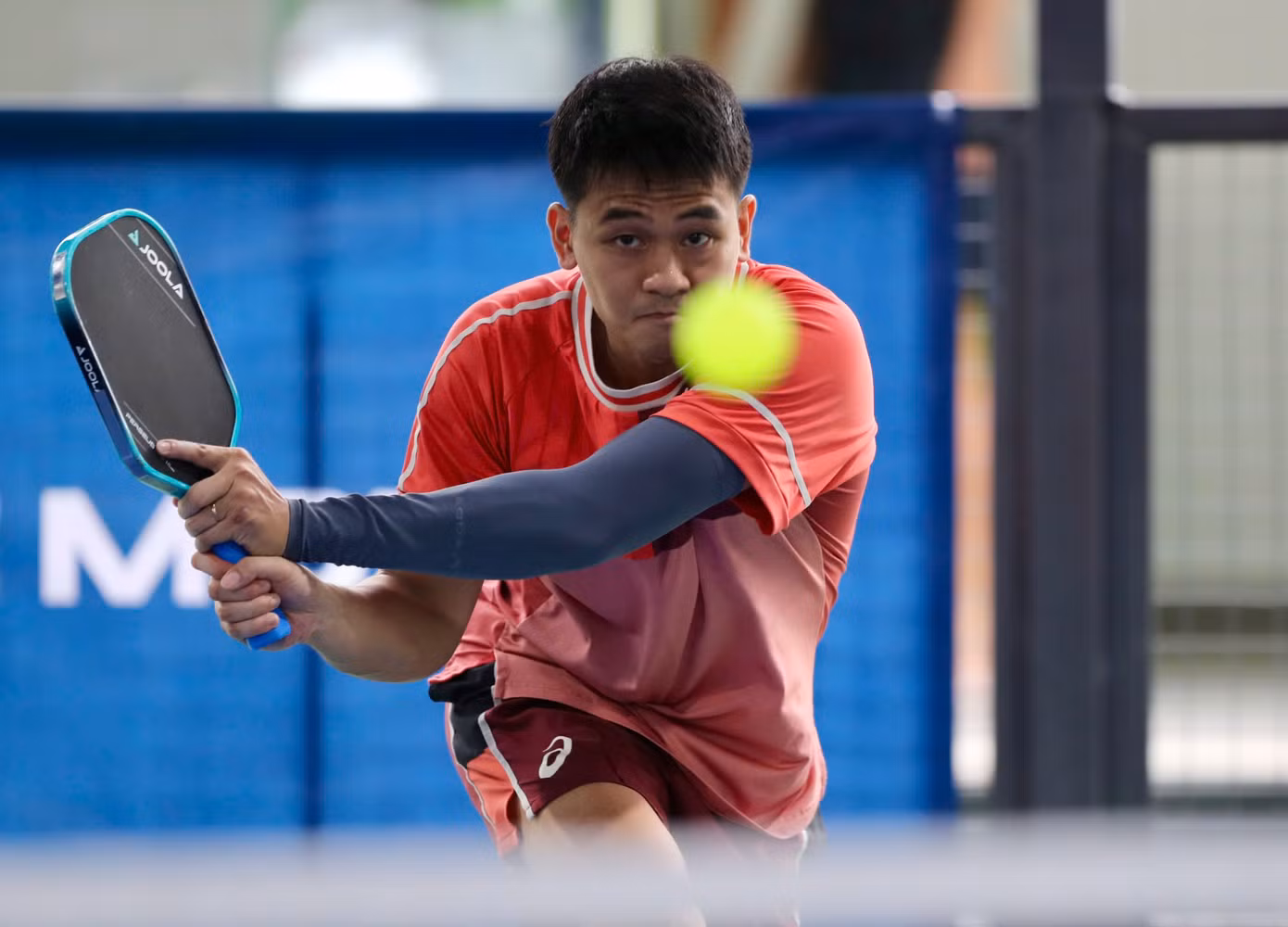 Với gần 1.000 lượt vận động viên đăng ký tham dự, Giải Pickleball Việt Nam 2025 đã quy tụ các tay vợt pickleball hàng đầu, tạo nên những màn trình diễn đỉnh cao.