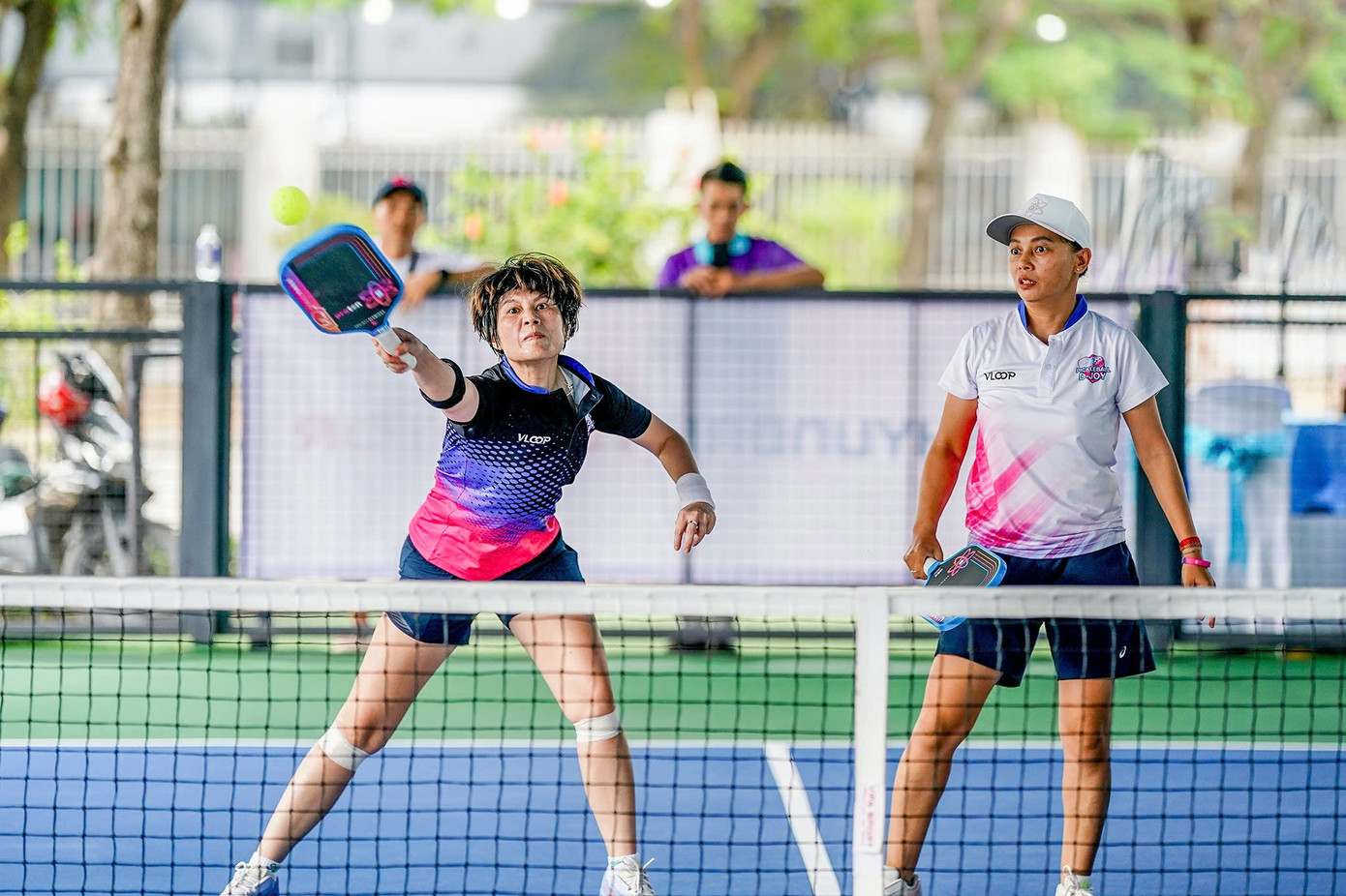 Theo giới chuyên môn, các bảng đấu của Giải Pickleball Việt Nam 2025 có chất lượng khá đồng đều, với những vận động viên xuất sắc dàn đều ở các bảng, mang đến những cặp đấu đầy thú vị.