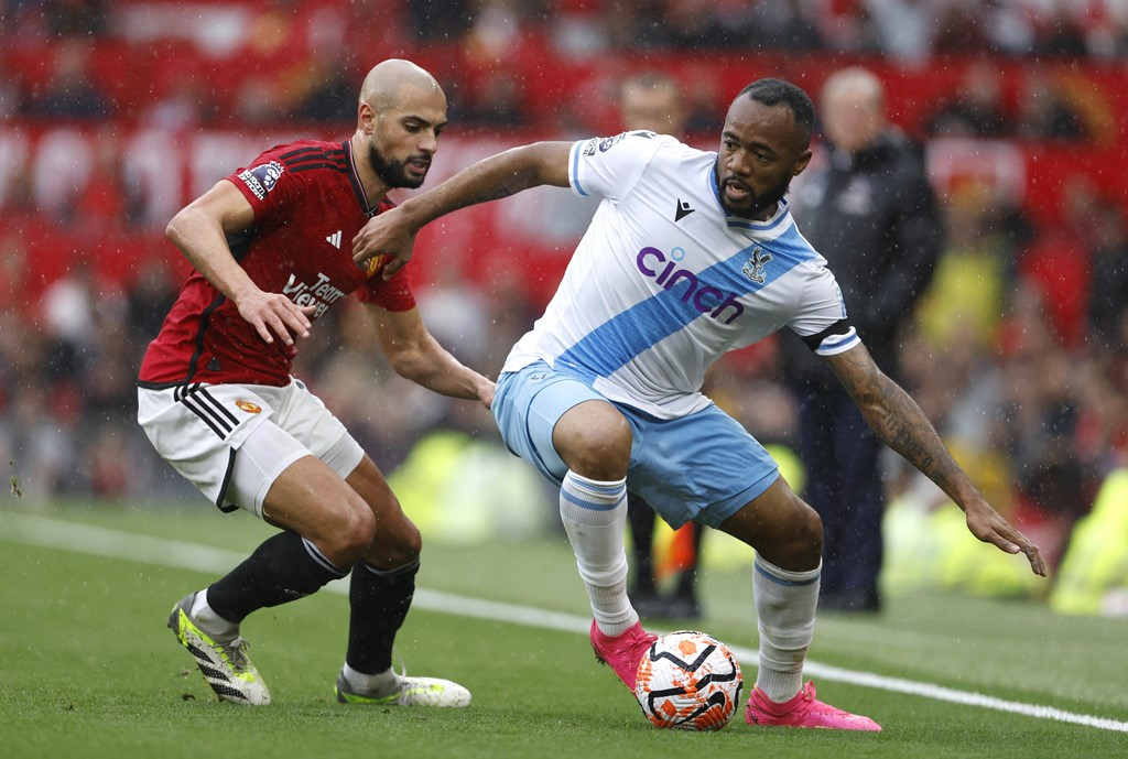 Không thể ghi bàn, MU bại trận trước Crystal Palace ảnh 35