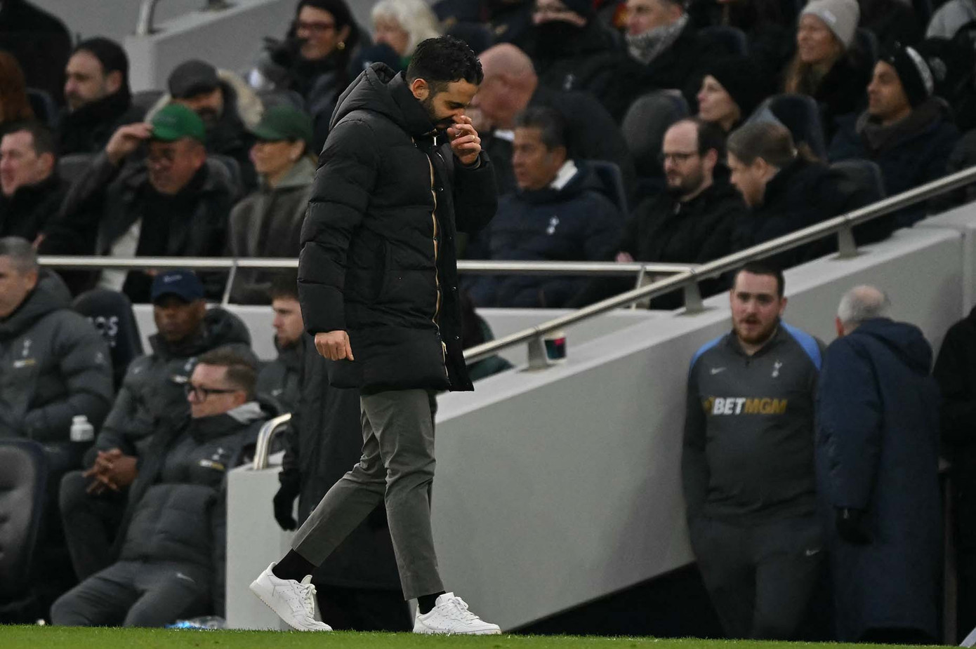 Amorim đang thất bại trong việc giúp MU xoay chuyển tình hình.