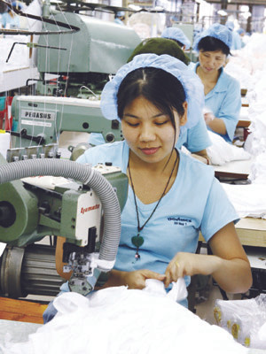 Lao động ngành dệt may thường đứng cuối bảng về thưởng Tết