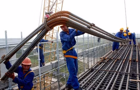 Chiếm tới một nửa dung lượng của đề án là 12 giải pháp chủ yếu tái cơ cấu nền kinh tế, chuyển đổi mô hình tăng trưởng.