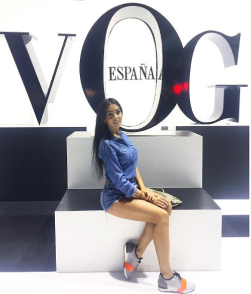 Dung nhan cô nàng bí mật đang hẹn hò với Ronaldo ảnh 7