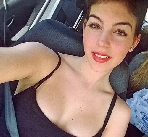 Dung nhan cô nàng bí mật đang hẹn hò với Ronaldo ảnh 8