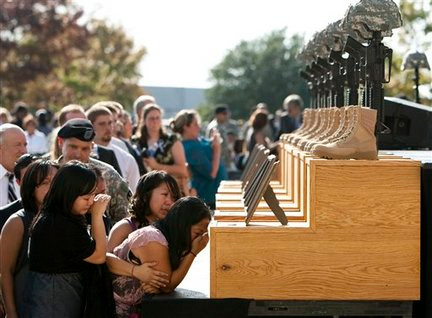 Vụ xả súng ở Fort Hood khiến 13 người thiệt mạng