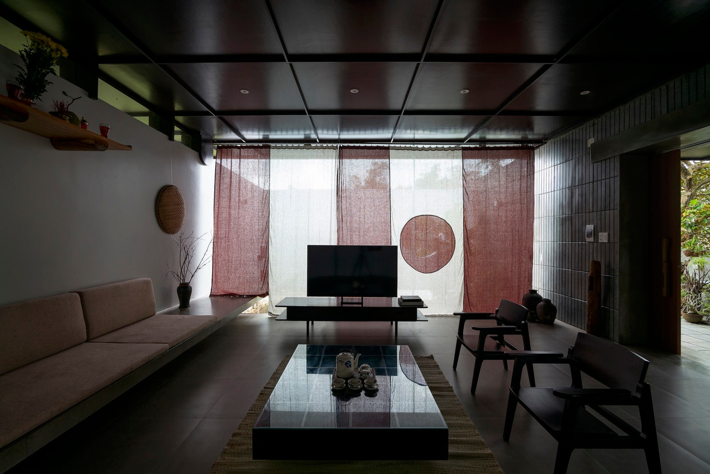 Mọi không gian trong nhà đều có thể trở thành nơi thư giãn cho các thành viên. Mọi không gian trong nhà đều có thể trở thành nơi thư giãn cho các thành viên.