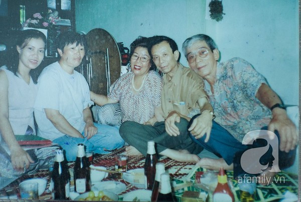 Nghệ sĩ Mai Ngọc Căn tiếp vợ chồng cố nghệ sĩ hài Văn Hiệp. Nghệ sĩ Mai Ngọc Căn tiếp vợ chồng cố nghệ sĩ hài Văn Hiệp