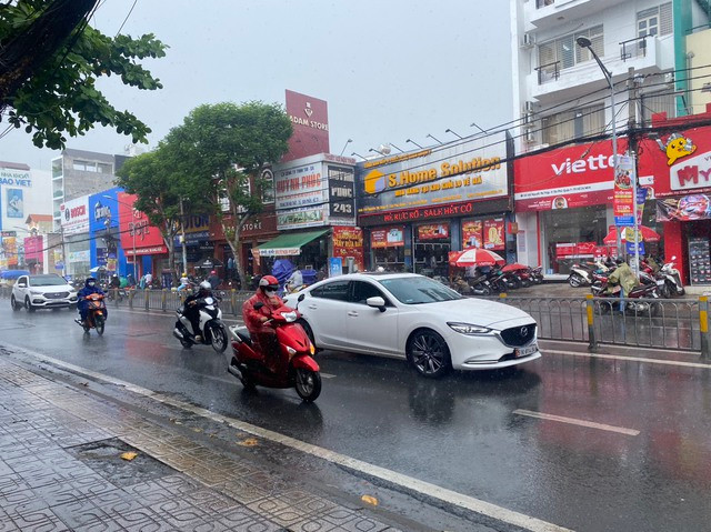 Mưa trên khu vực quận 7 Mưa trên khu vực quận 7