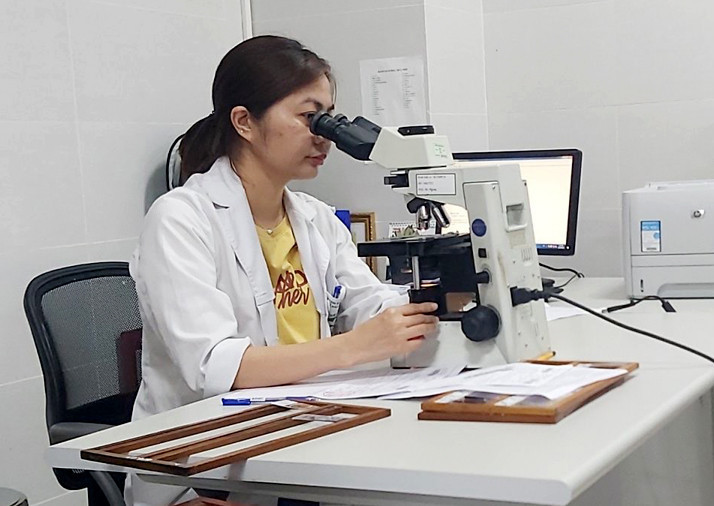 Bác sĩ Nhung hiện đã quay lại công việc tại Bệnh viện Bạch Mai. Ảnh: BSCC Bác sĩ Nhung hiện đã quay lại công việc tại Bệnh viện Bạch Mai. Ảnh: BSCC