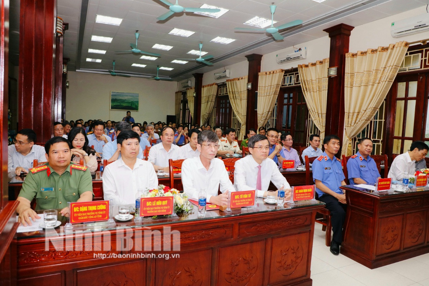 Các đại biểu dự Lễ công bố và trao Quyết định. Các đại biểu dự Lễ công bố và trao Quyết định.