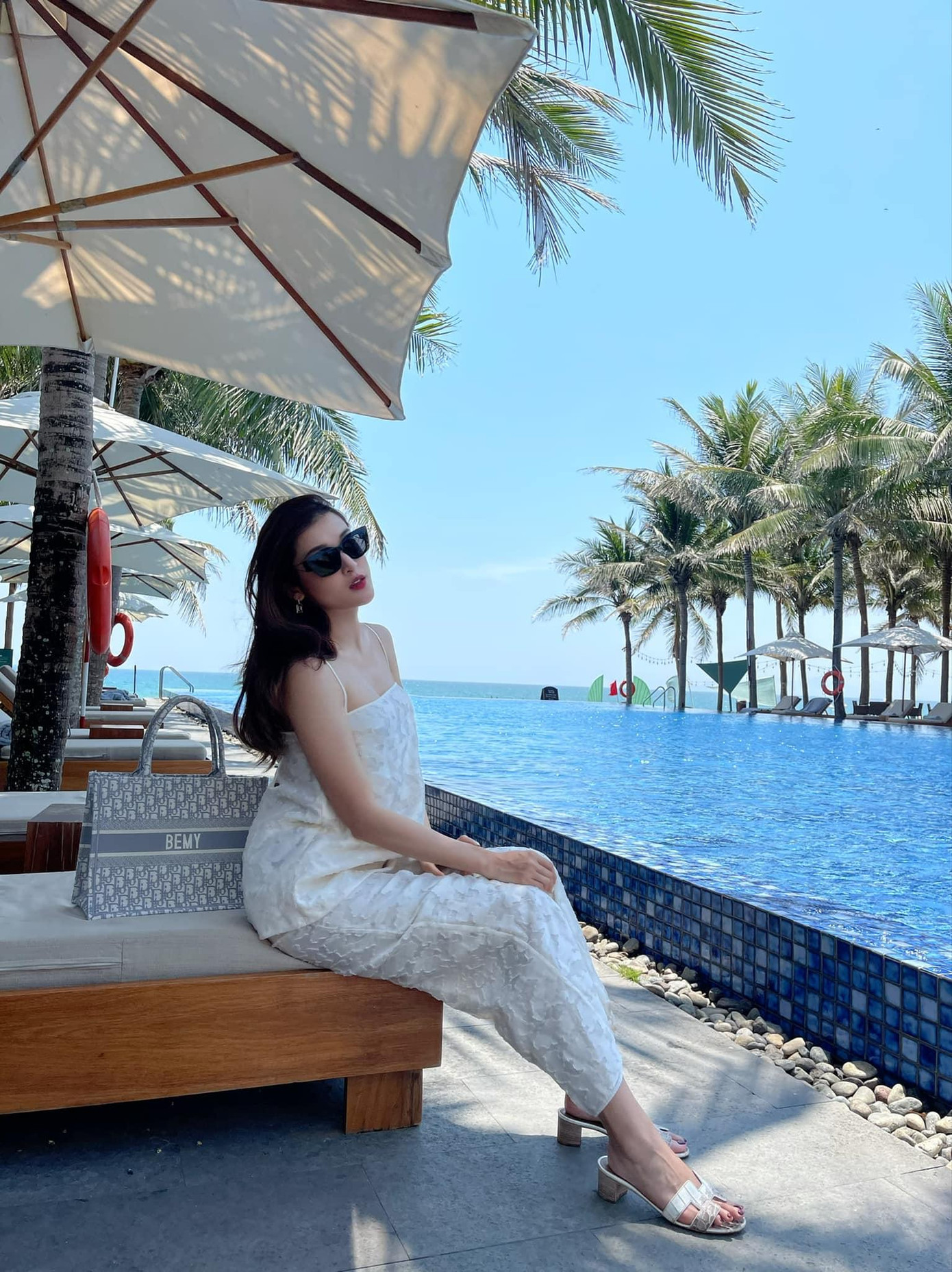 Gu thời trang của Á hậu Việt Nam 2014 luôn khiến fans ngưỡng mộ.