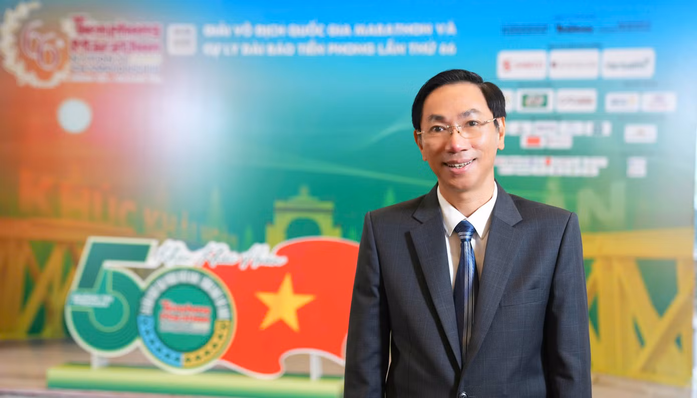 “Không chỉ là một giải đấu thể thao, Giải Vô địch Quốc gia Marathon và cự ly dài báo Tiền Phong lần thứ 66 - năm 2025 còn là chuỗi những sự kiện về lịch sử, và hóa và xã hội. Vì vậy tôi kỳ vọng giải đấu sẽ mang tới sức bật mới cho tỉnh Quảng Trị, giúp tăng trưởng kinh tế và đặc biệt là du lịch, bởi Quảng Trị được thiên nhiên ban tặng nhiều danh lam thắng cảnh đa dạng, từ rừng núi, động, thác đến sông, hồ, biển, đảo…”, ông Lê Minh Tuấn - Giám đốc Sở Văn hóa, Thể thao và Du lịch tỉnh Quảng Trị.