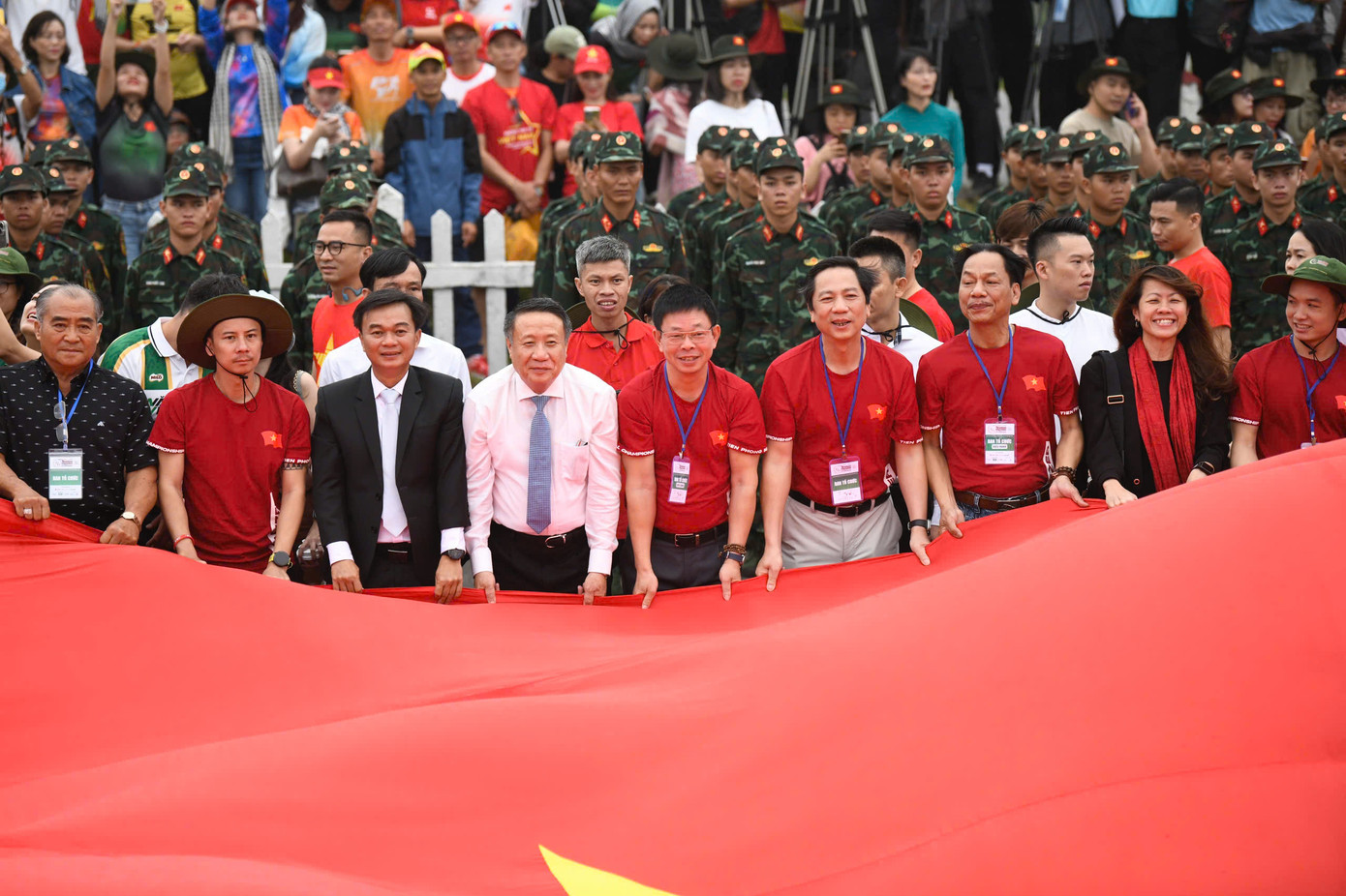 Lễ Thượng cờ Tổ quốc bên Đôi bờ Hiền Lương - Bến Hải ảnh 41