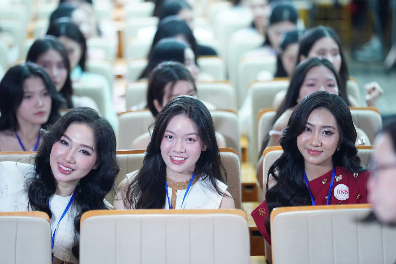 Sơ khảo Hoa hậu Việt Nam: Nghiêm túc, công tâm để chọn những thí sinh xứng đáng nhất ảnh 12