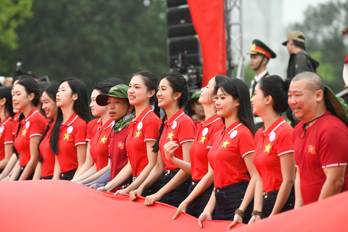 Lễ Thượng cờ Tổ quốc bên Đôi bờ Hiền Lương - Bến Hải ảnh 36