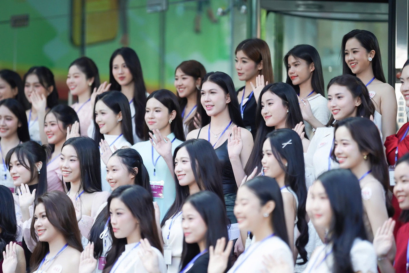 Sơ khảo Hoa hậu Việt Nam: Nghiêm túc, công tâm để chọn những thí sinh xứng đáng nhất ảnh 23