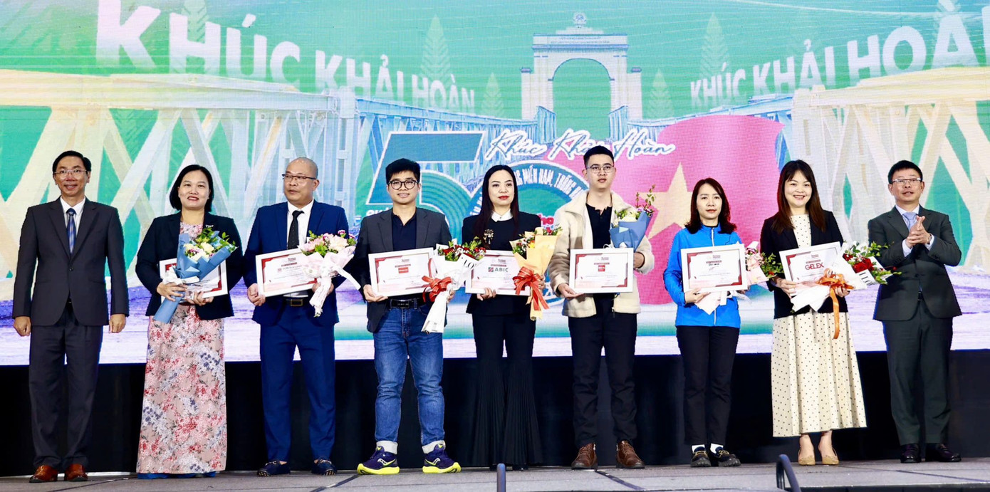 Về Quảng Trị ca 'Khúc khải hoàn' ảnh 9 Về Quảng Trị ca 'Khúc khải hoàn' ảnh 9