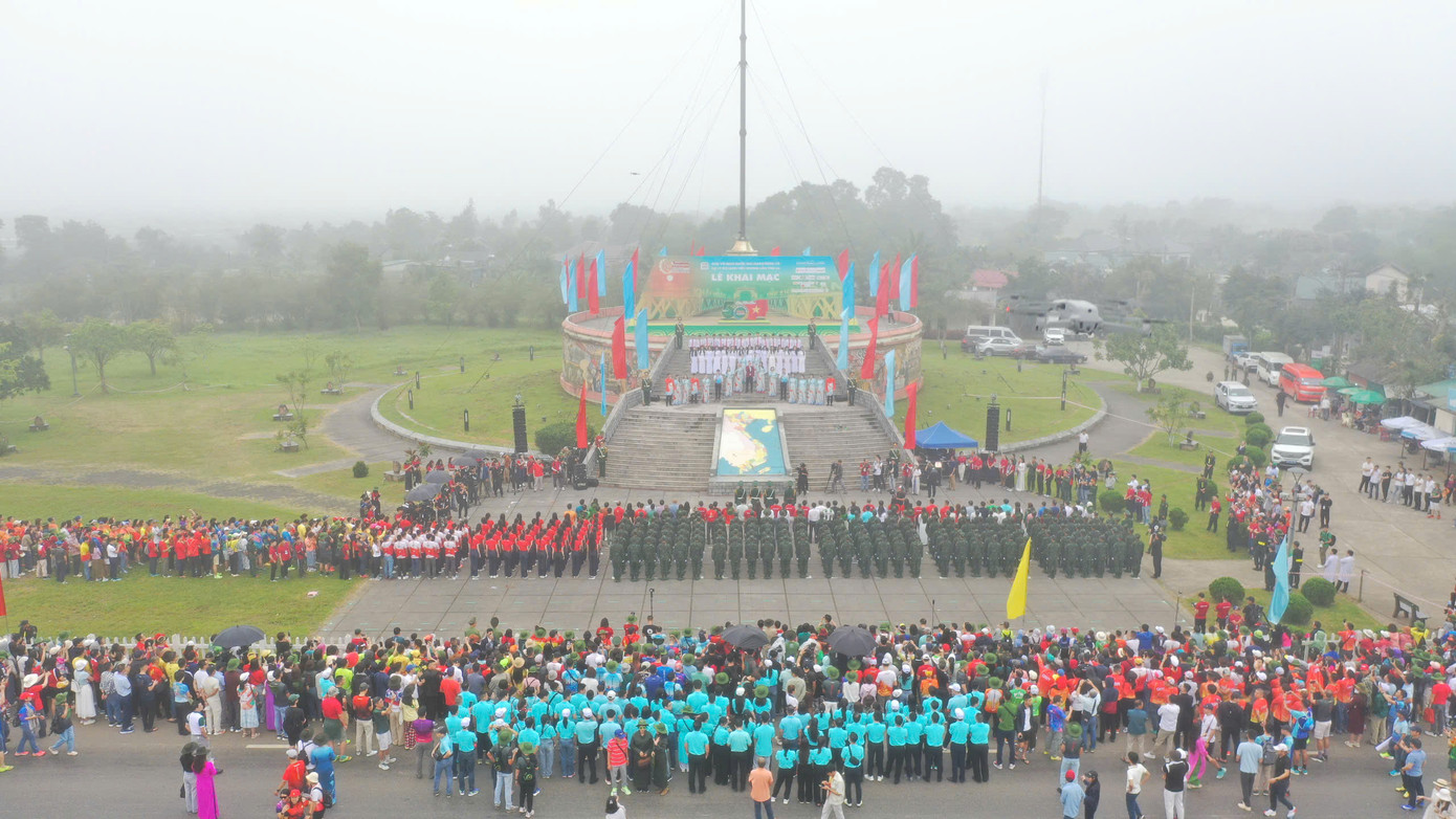 Lễ Thượng cờ Tổ quốc bên Đôi bờ Hiền Lương - Bến Hải ảnh 20