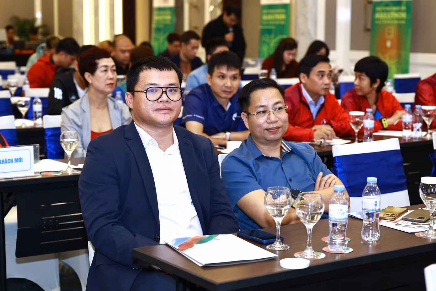 Các đại biểu, khách mời dự họp báo Giải Vô địch Quốc gia Marathon và cự ly dài báo Tiền Phong lần thứ 66 - năm 2025.