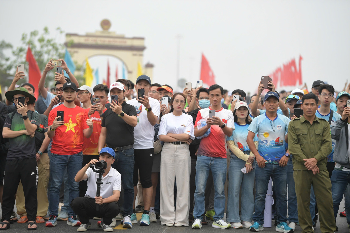 Lễ Thượng cờ Tổ quốc bên Đôi bờ Hiền Lương - Bến Hải ảnh 29