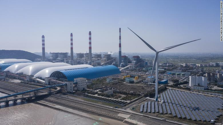 Trung Quốc bắt đầu xây thêm nhiều nhà máy điện gió. Ảnh: Getty Images. Trung Quốc bắt đầu xây thêm nhiều nhà máy điện gió. Ảnh: Getty Images.