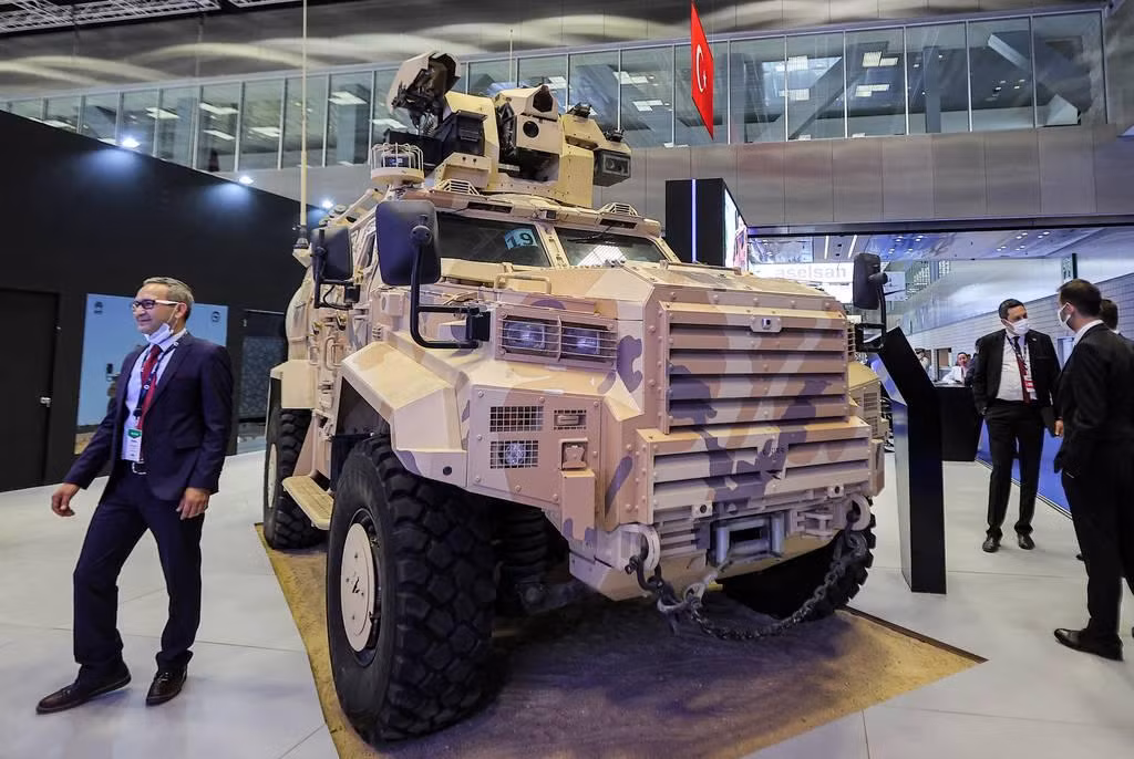 Một chiếc xe Kirpi MRAP do BMC sản xuất được trưng bày tại triển lãm quốc phòng DIMDEX ở thủ đô Doha của Qatar ngày 21/3. Ảnh: Getty Images.