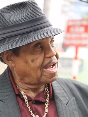 Joe Jackson. Joe Jackson
