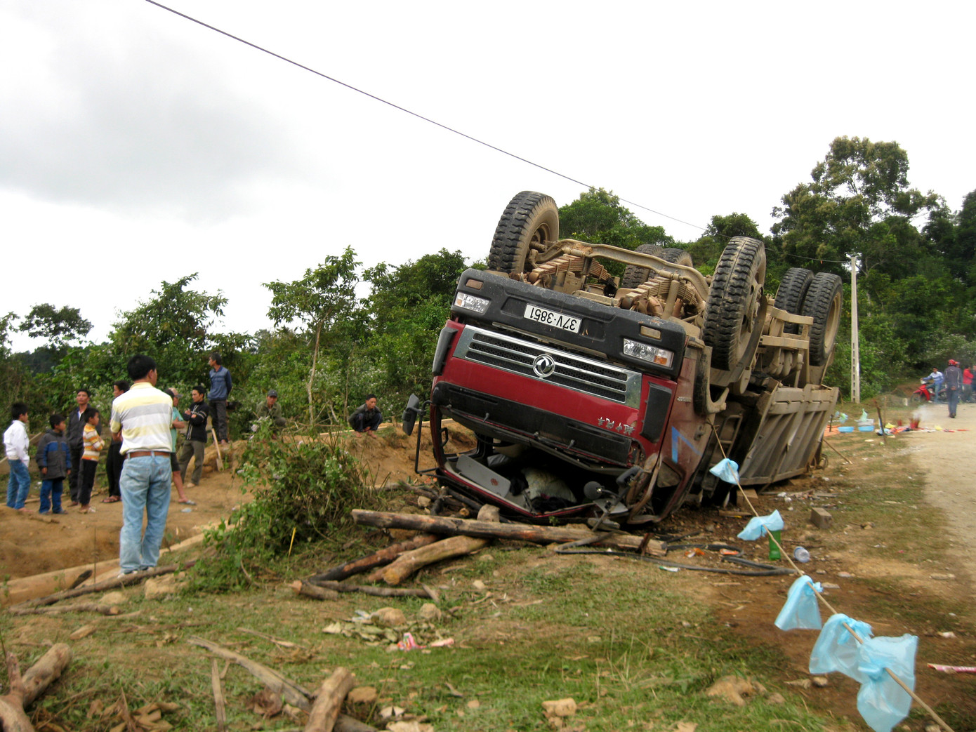 Vụ tai nạn kinh hoàng khiến 10 người tử vong. Ảnh: Phan Sáng