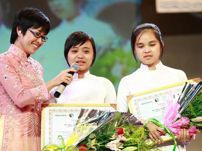 Đỗ Ngọc Linh, Ma Thị Thúy Trà nhận giải nhất cuộc thi