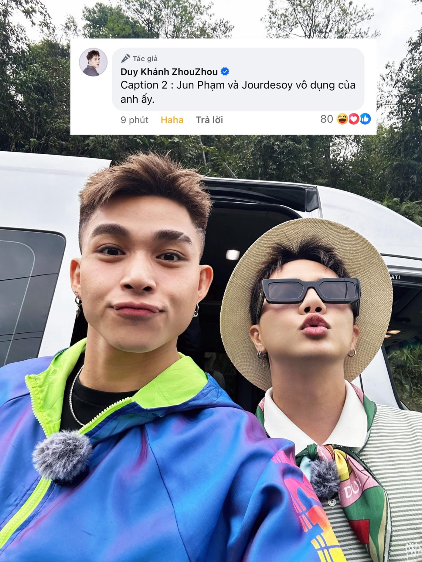 Bức ảnh đầu tiên của hai anh em "nhà Haha" khi đặt chân tới Bản Liền. Nguồn: FBNV. Bức ảnh đầu tiên của hai anh em "nhà Haha" khi đặt chân tới Bản Liền. Nguồn: FBNV.