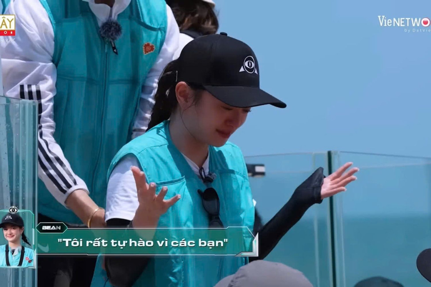 Kaity Nguyễn bật khóc vì tự hào về đồng đội.