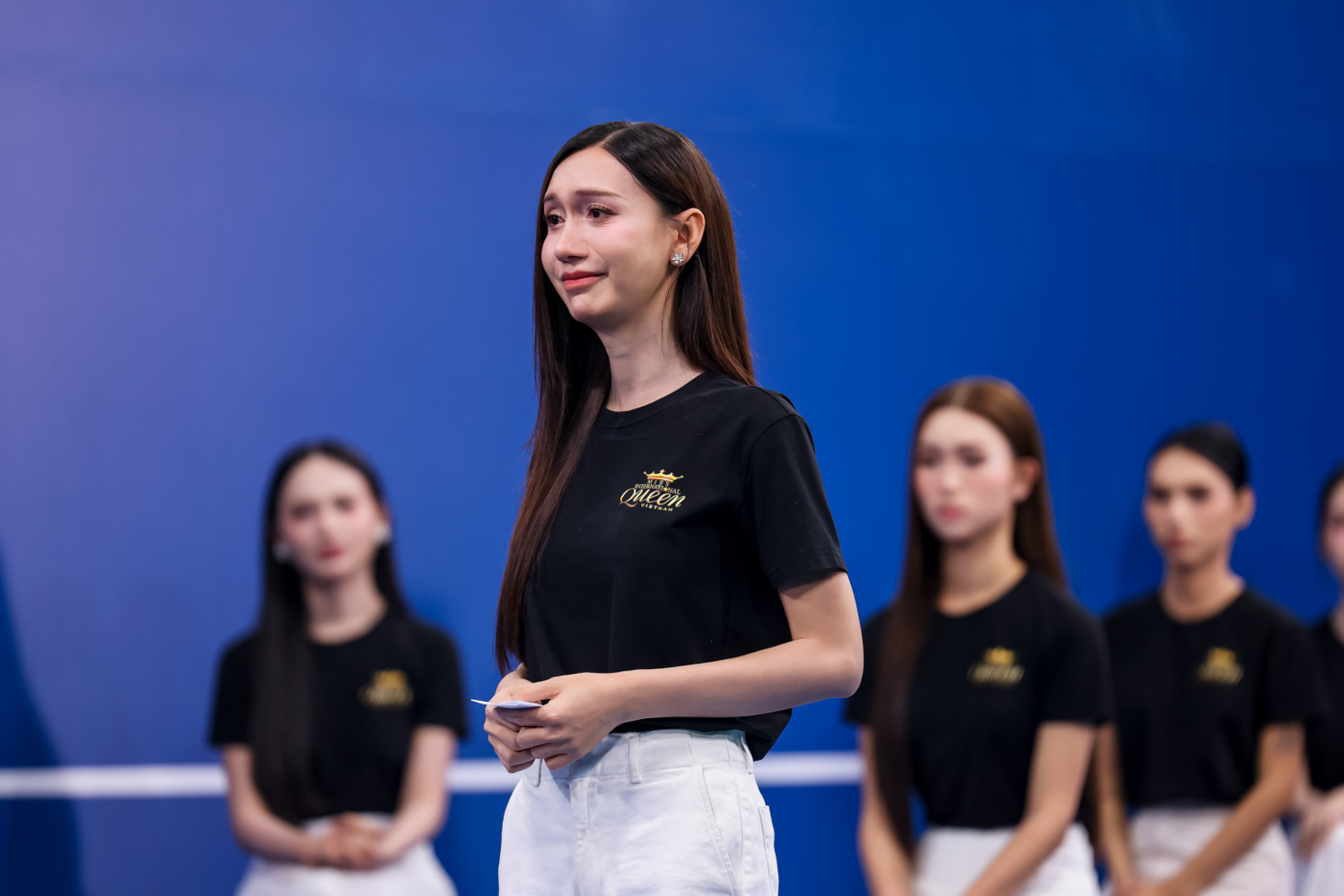 “Chị Đẹp” Lynk Lee bật khóc trong thử thách phụ, sợ bị đánh giá nếu nói không tốt. “Chị Đẹp” Lynk Lee bật khóc trong thử thách phụ, sợ bị đánh giá nếu nói không tốt.