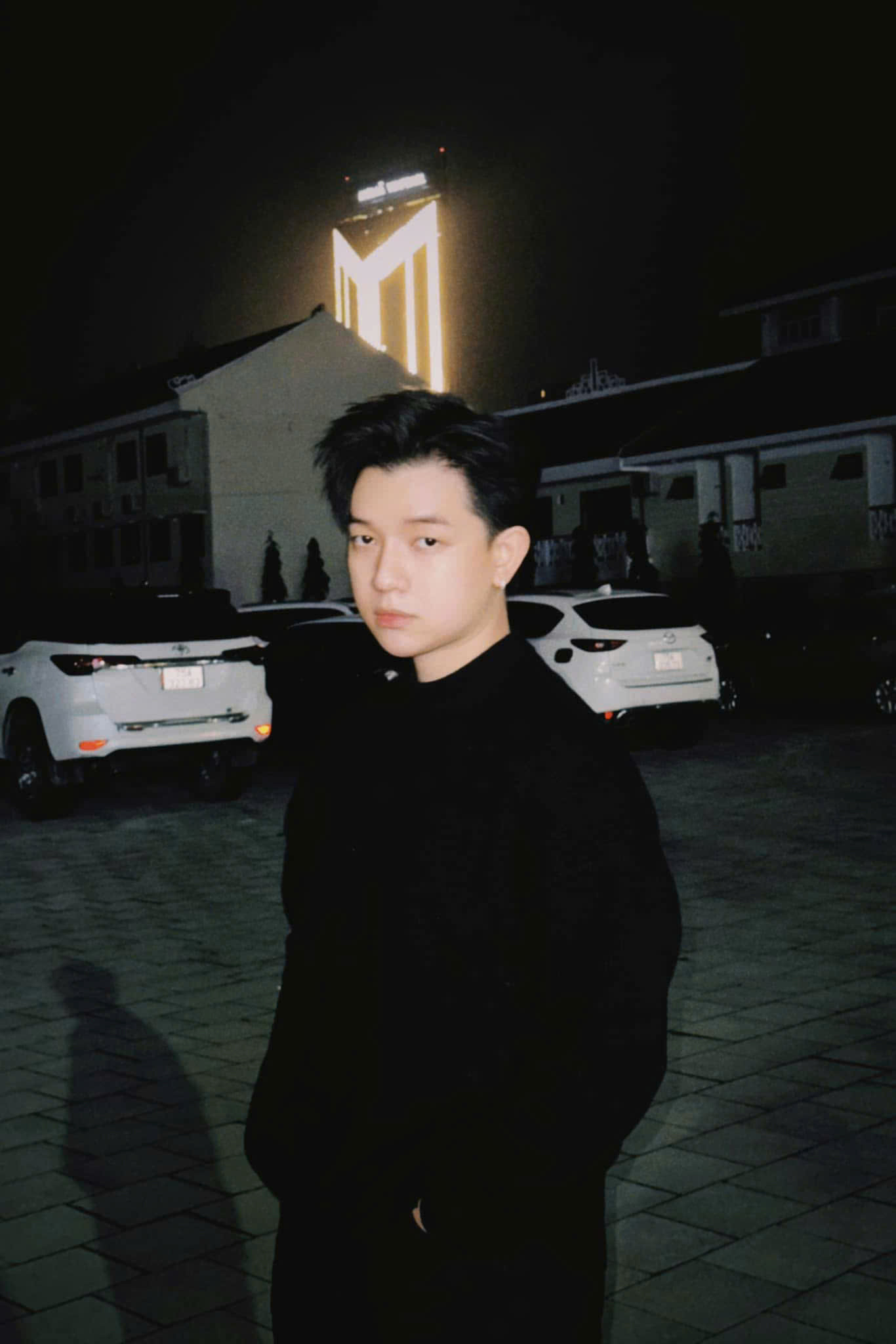 Vĩnh Thịnh là gương mặt quen thuộc với nhiều bạn trẻ yêu âm nhạc. Ảnh: FBNV. Vĩnh Thịnh là gương mặt quen thuộc với nhiều bạn trẻ yêu âm nhạc. Ảnh: FBNV.