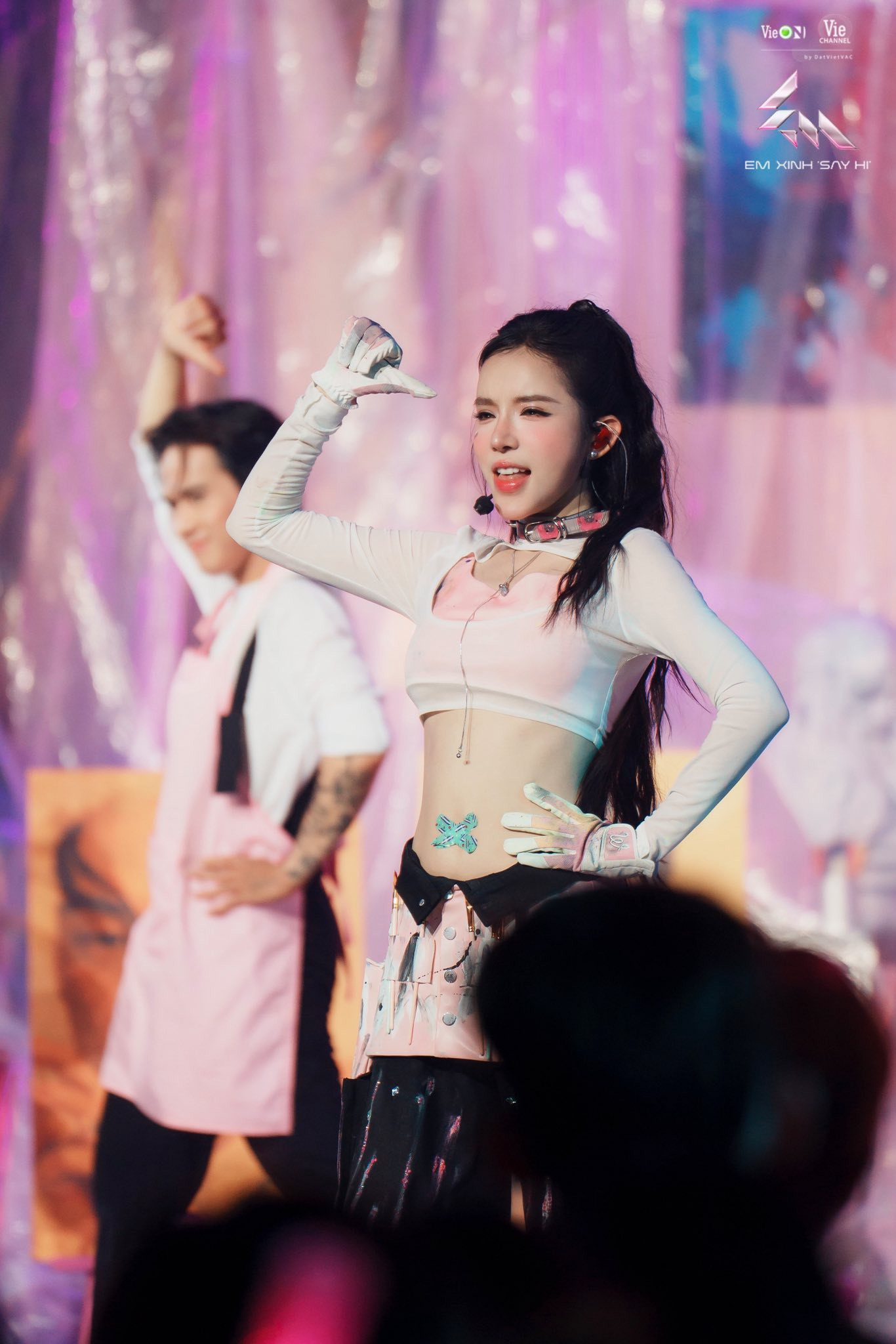 Thế nhưng, từng ấy vẫn là chưa đủ để vượt qua “cái bóng kỳ vọng” mà khán giả và chính cô đặt ra từ đầu mùa.