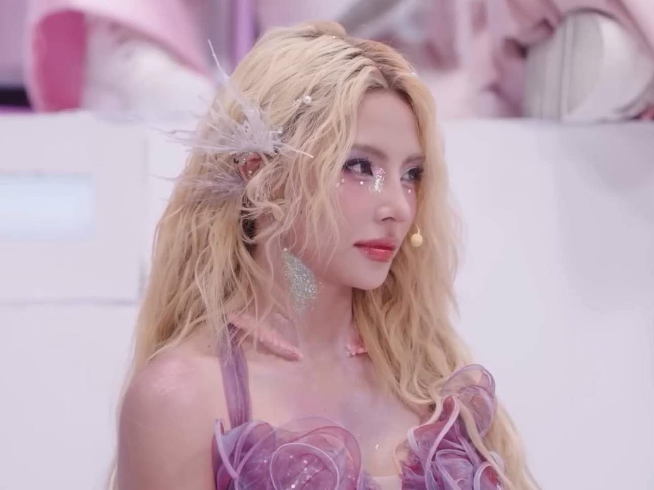 Khoảnh khắc viral của "tiên tử" MaiQuinn.