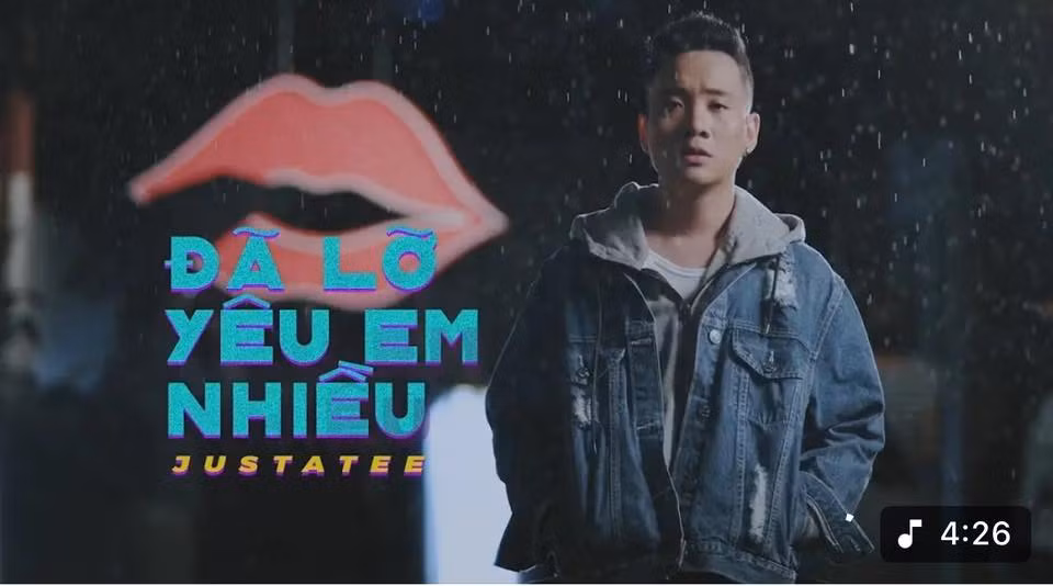 "Môi" và "Mưa" trong gợi ý ban đầu nhằm chỉ ca hút triệu view làm nên tên tuổi anh.