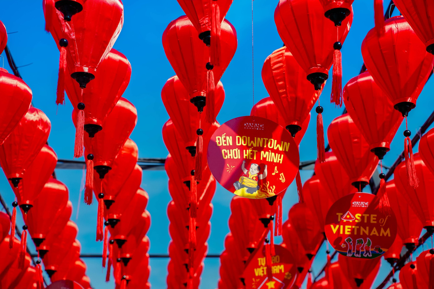 Không khí Tết ngập tràn khắp nơi đây. Ảnh: FB Da Nang Downtown