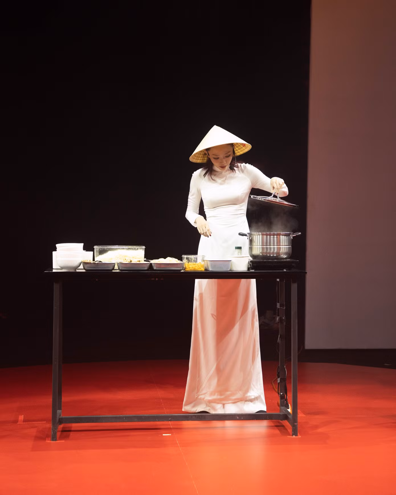 Fancon không chỉ là lời cảm ơn dành cho Tixies mà còn khẳng định Tóc Tiên luôn làm mới bản thân và không ngừng kết nối với khán giả.