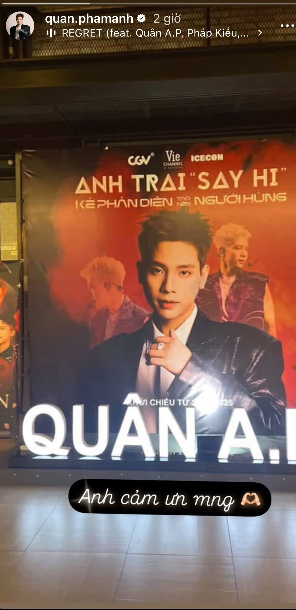 Hành động ấm áp của Quân A.P khiến fan thêm yêu "hoàng tử".