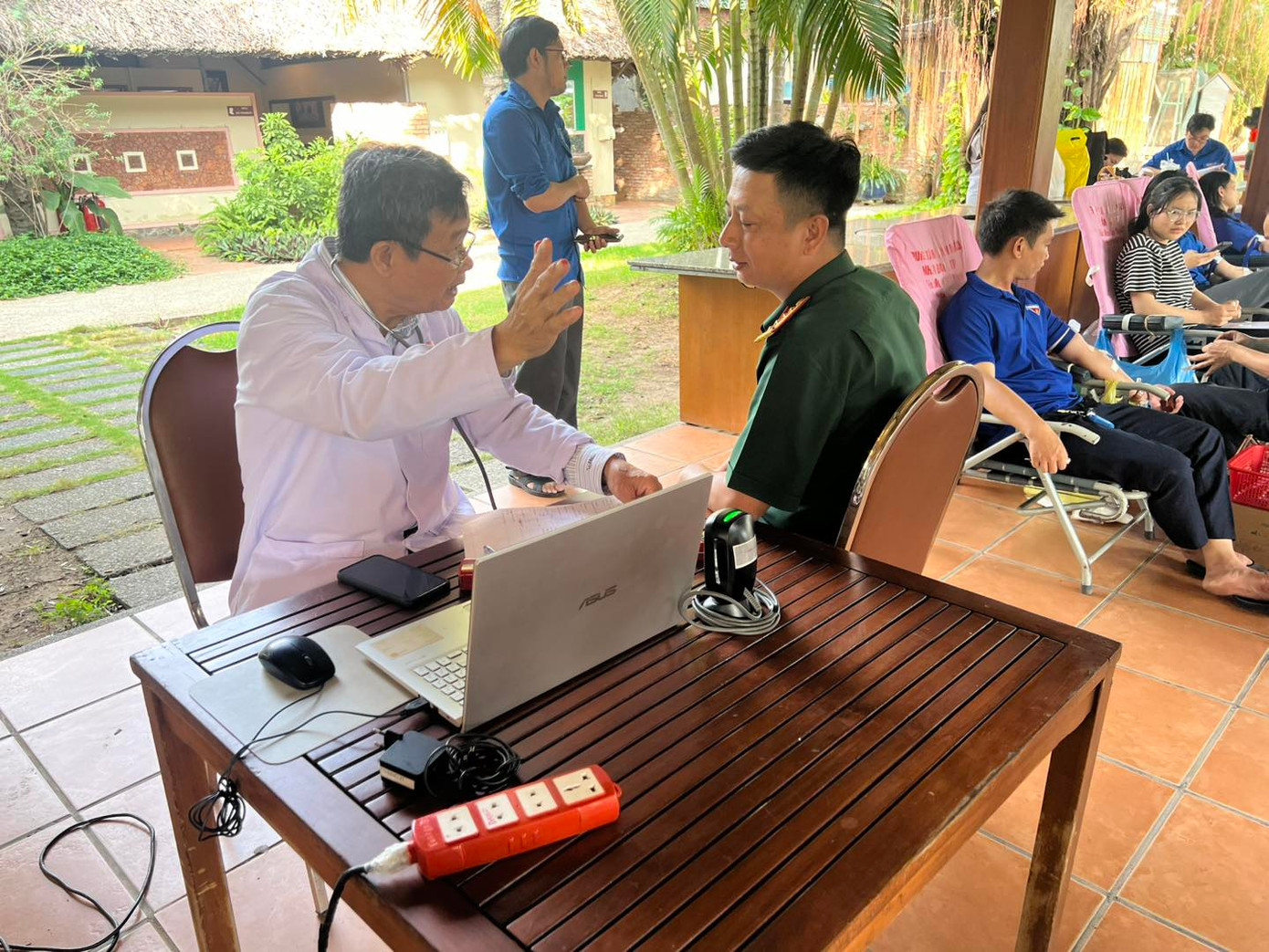 Ảnh: Tuổi Trẻ Bình Thạnh Ảnh: Tuổi Trẻ Bình Thạnh