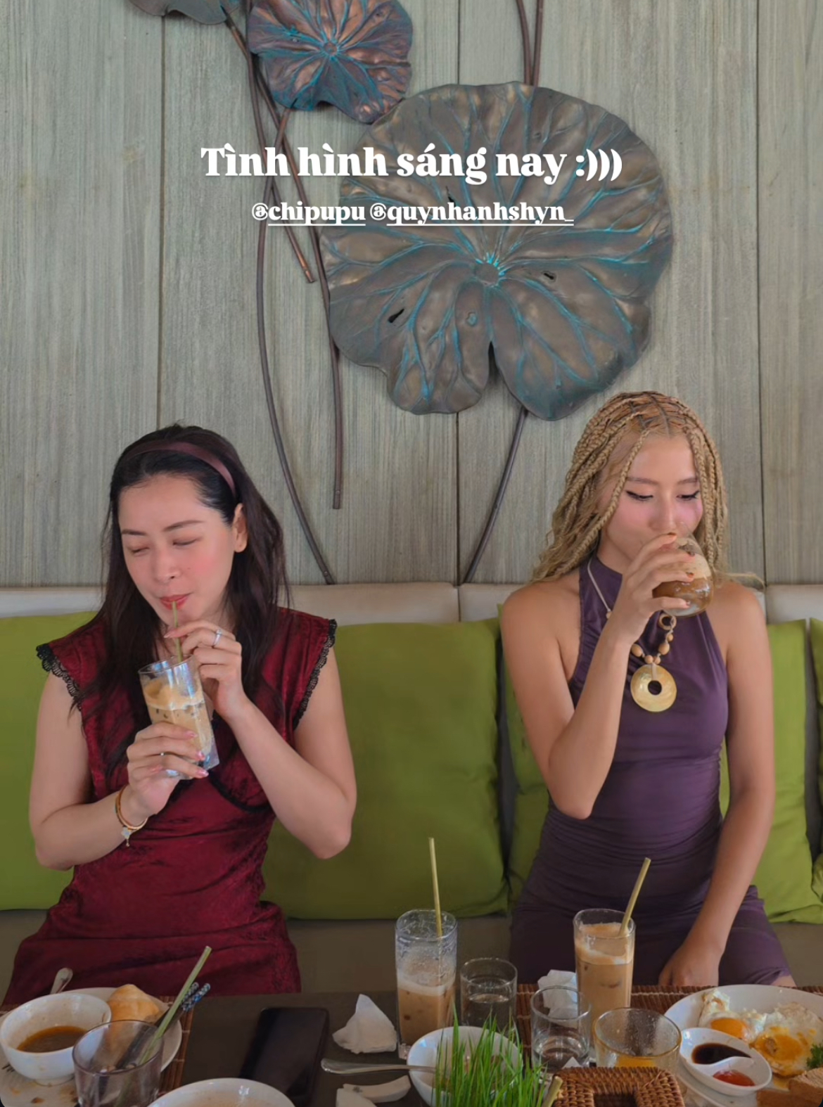 Những động thái làm lành của hai người đẹp Hà thành được dân tình dõi theo. Những động thái làm lành của hai người đẹp Hà thành được dân tình dõi theo.