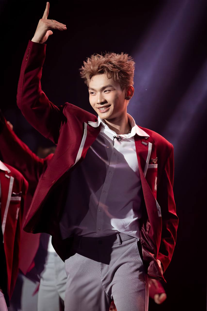 Minh Quân sở hữu khả năng vũ đạo cuốn hút trên sân khấu. Nguồn ảnh: BTC. Minh Quân sở hữu khả năng vũ đạo cuốn hút trên sân khấu. Nguồn ảnh: BTC.