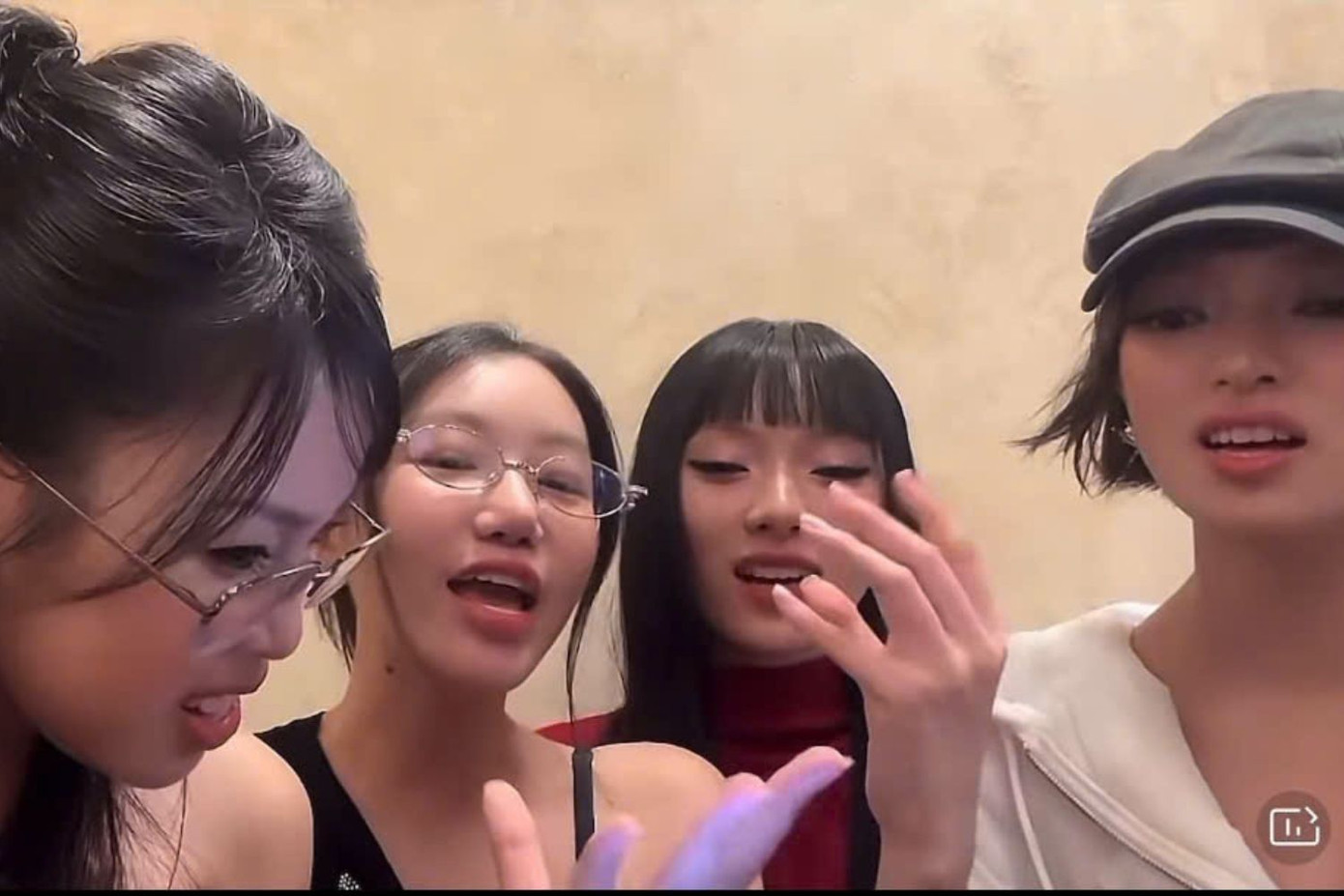 Fan "ngã ngửa" với phần rap bolero của nhóm Không Đau Nữa Rồi.