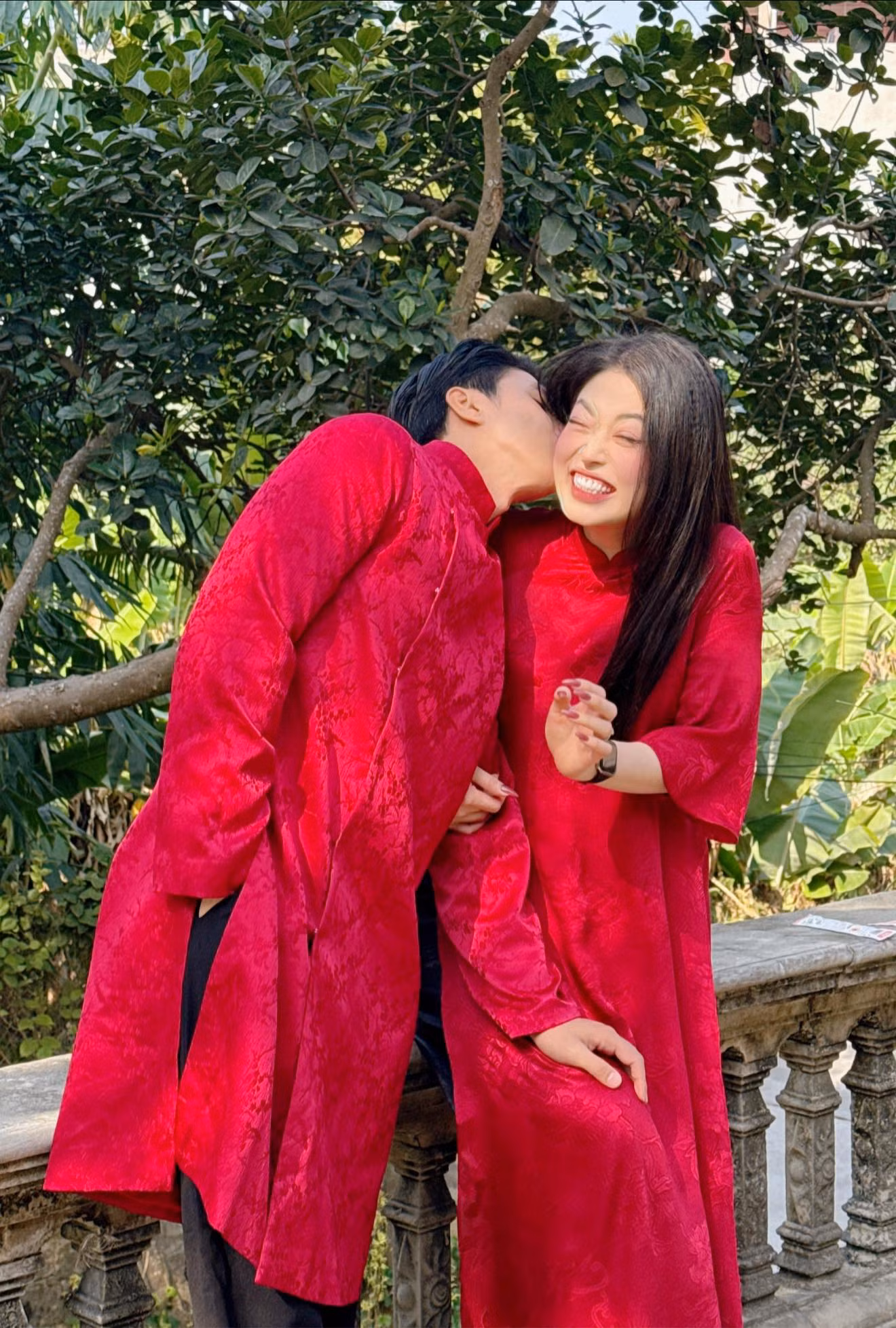 Thế nhưng vài ngày sau cả hai lại "tình thương mến thương".